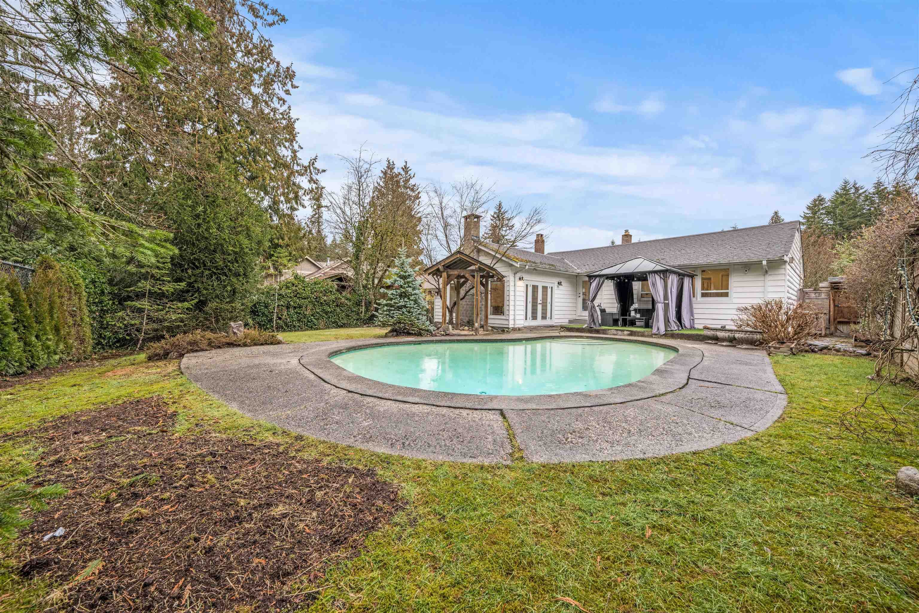 I have sold a property at 3029 PAISLEY RD in North Vancouver
